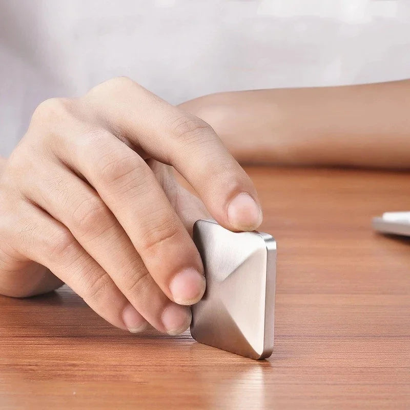 Desktop Kinetic Flip Square - Zoomster Zoomster