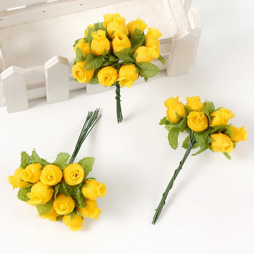 Dozen Miniature Flowers - Zoomster Zoomster